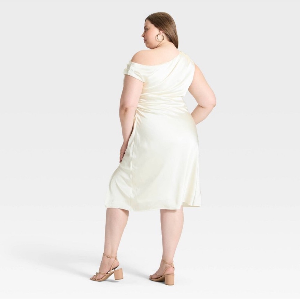 A New Day White Cream Off-The-Shoulder Satin Maxi Dress NWT - 1X - Picture 9 of 9